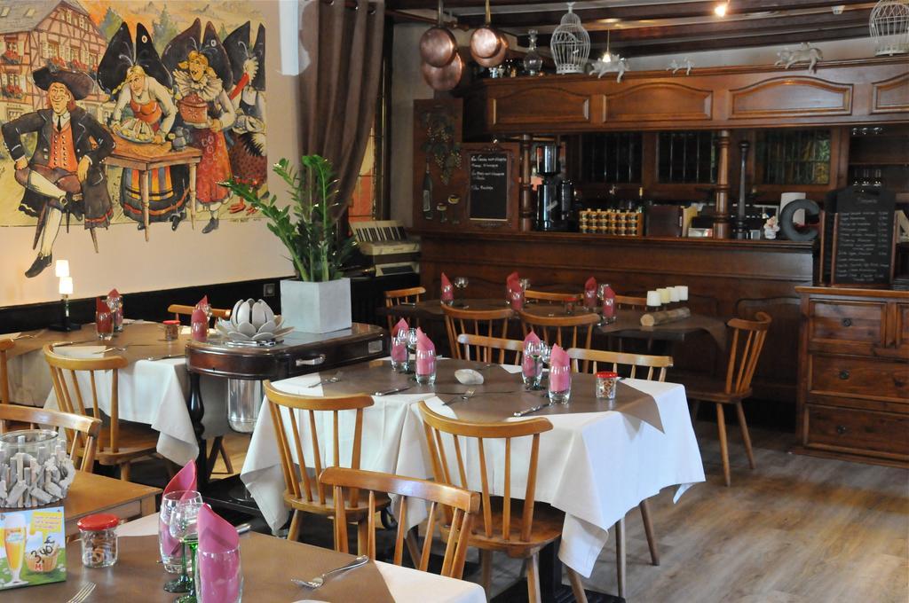 A La Maison Rouge Hotel & Restaurant Barr Εξωτερικό φωτογραφία