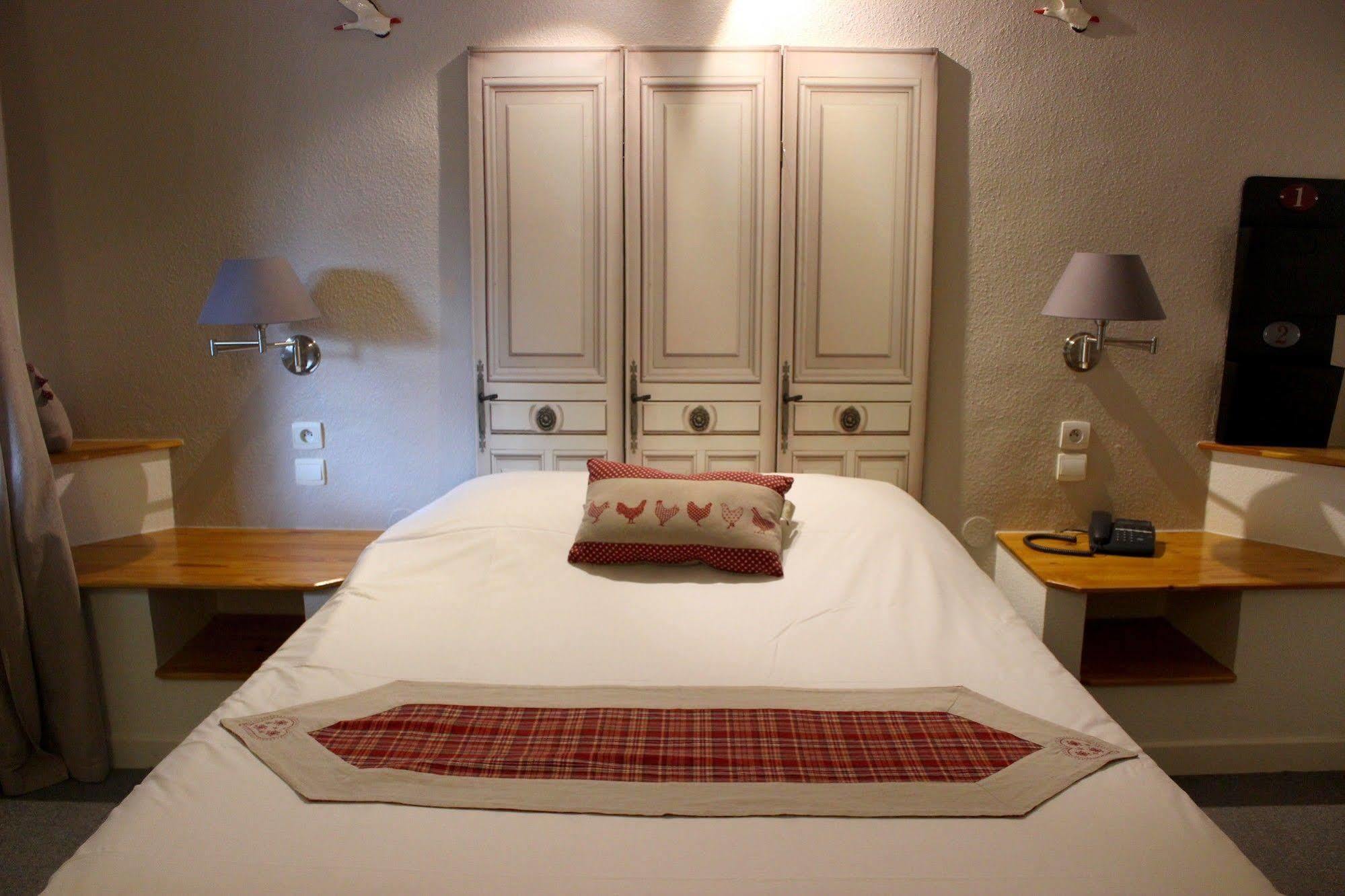 A La Maison Rouge Hotel & Restaurant Barr Εξωτερικό φωτογραφία