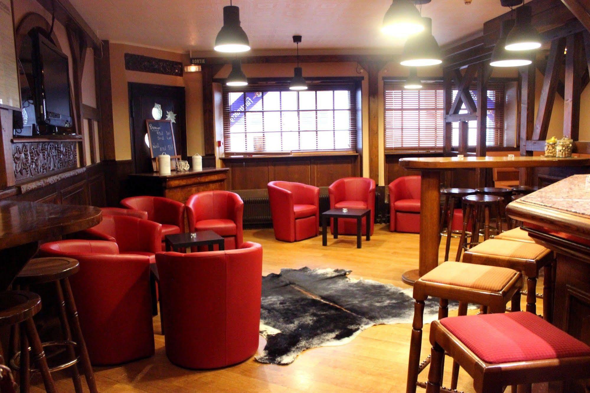 A La Maison Rouge Hotel & Restaurant Barr Εξωτερικό φωτογραφία